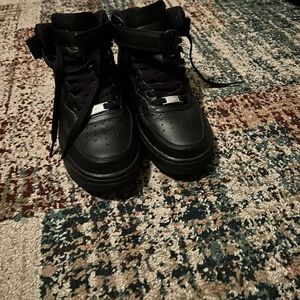 All Black Nike Air Force One's